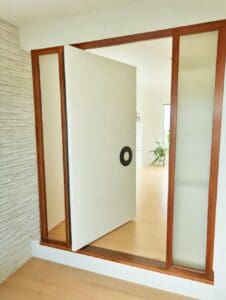 stylish pivot door