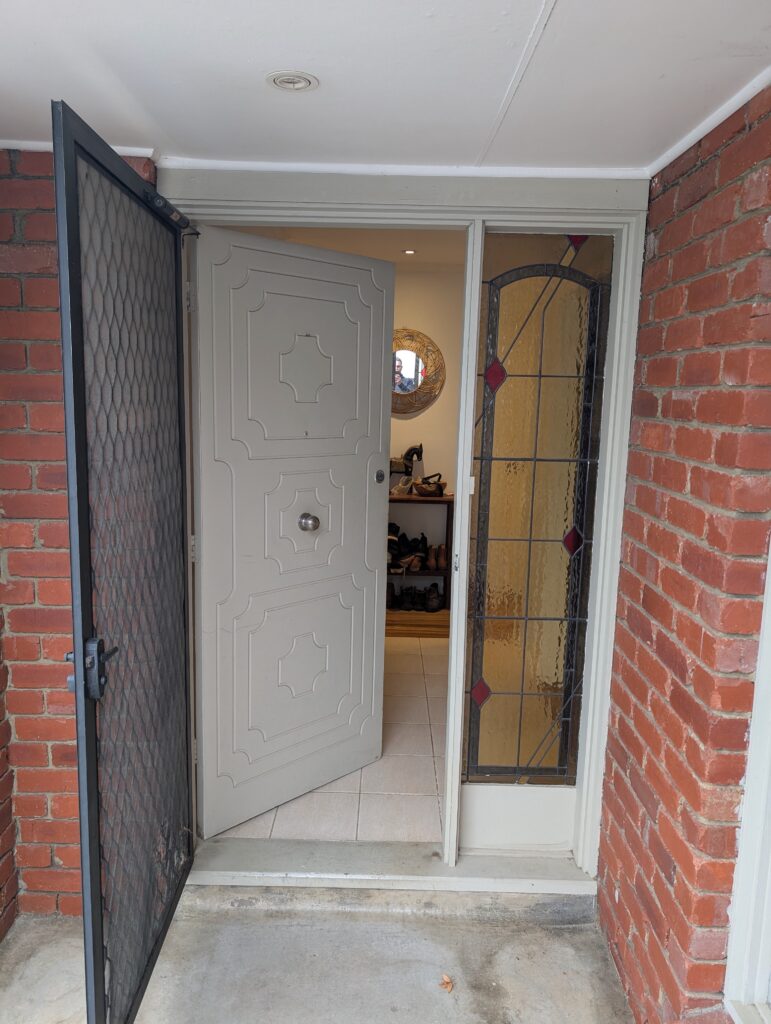 Batten Door in Dingley
